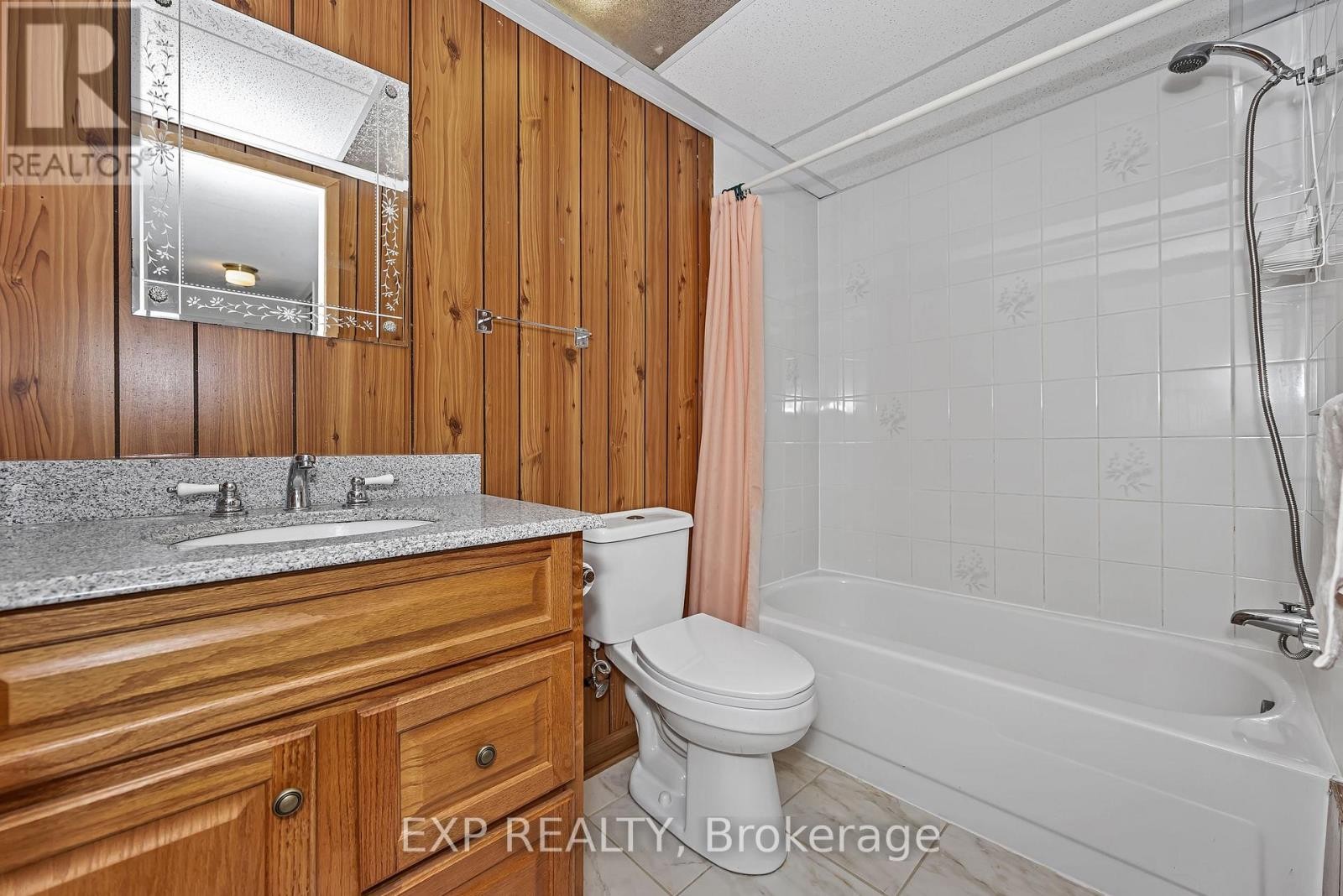 












266 WOODFIELD DRIVE

,
Ottawa,




Ontario
K2G3W9

