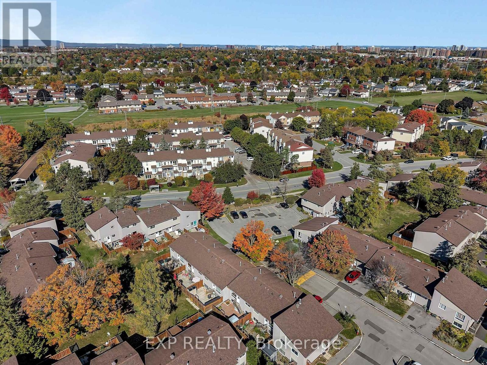 












266 WOODFIELD DRIVE

,
Ottawa,




Ontario
K2G3W9

