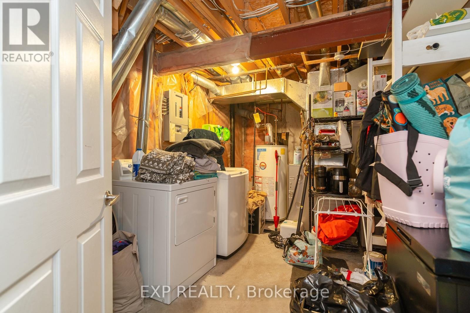 












86 FURLONG CRESCENT

,
Ottawa,




Ontario
K2M2H9

