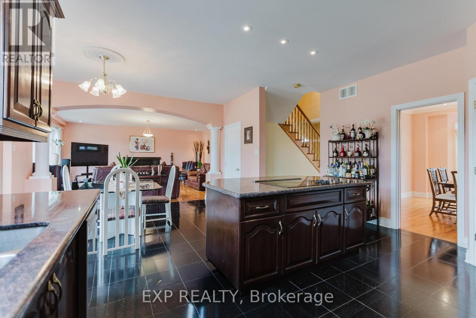 












5472 WICKLOW DRIVE

,
Ottawa,




Ontario
K4M1C4

