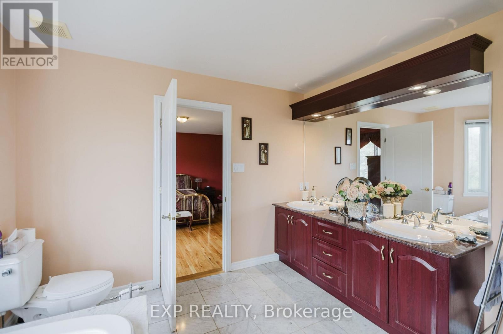 












5472 WICKLOW DRIVE

,
Ottawa,




Ontario
K4M1C4


