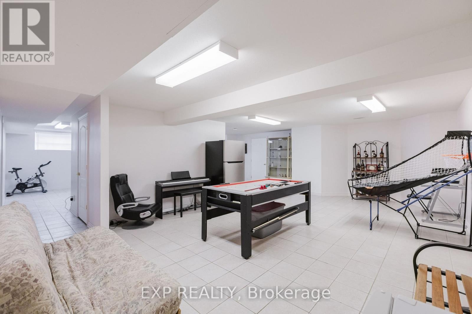 












5472 WICKLOW DRIVE

,
Ottawa,




Ontario
K4M1C4


