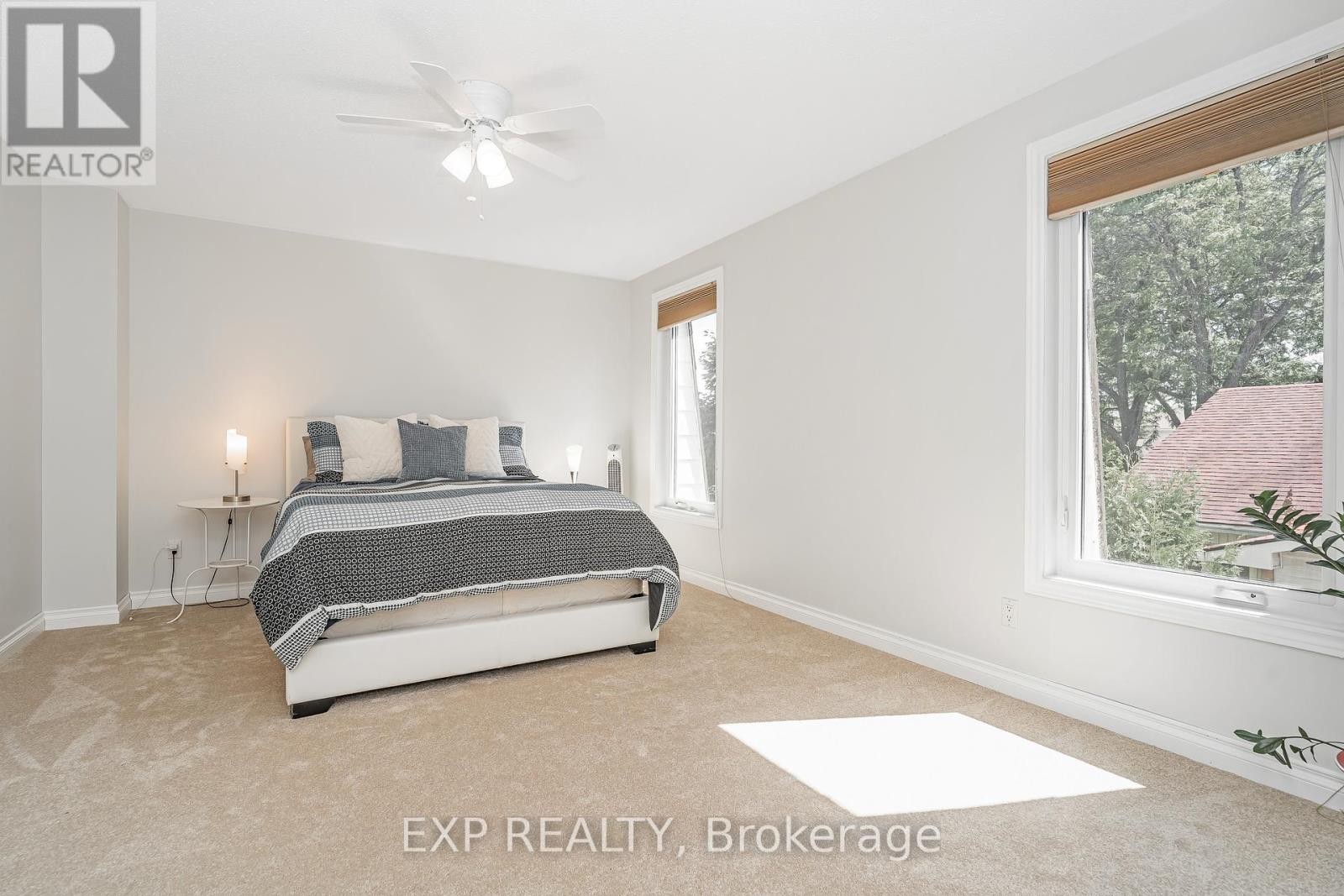 












6084A VINEYARD DRIVE

,
Ottawa,




Ontario
K1C2M5


