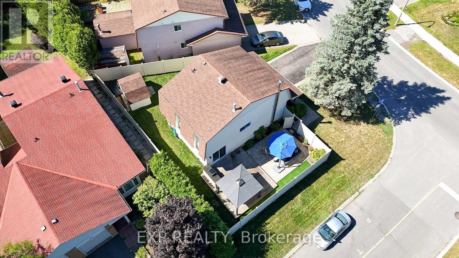 












6084A VINEYARD DRIVE

,
Ottawa,




Ontario
K1C2M5


