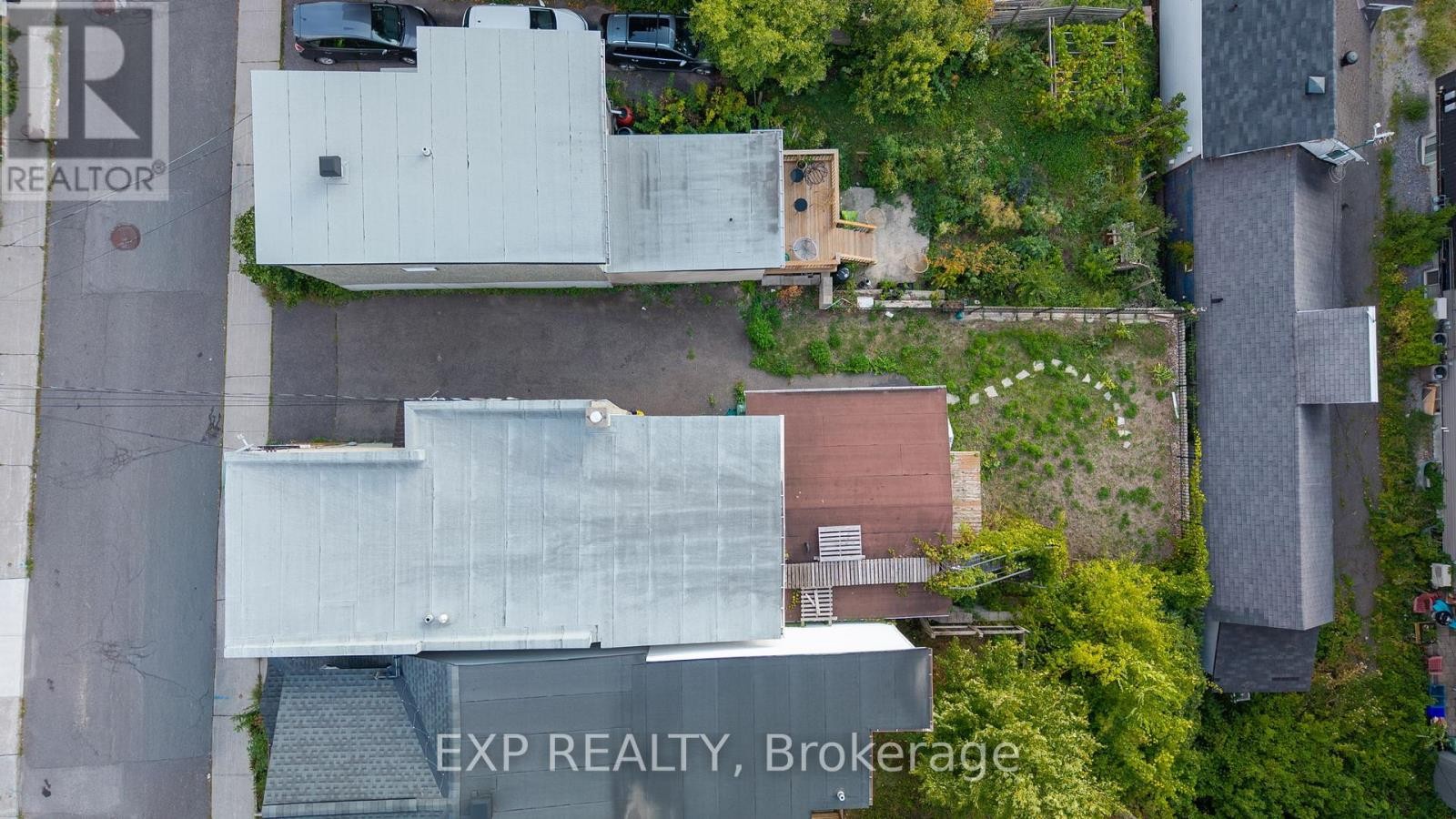 












23 LOWREY STREET

,
Ottawa,




Ontario
K1Y2S5

