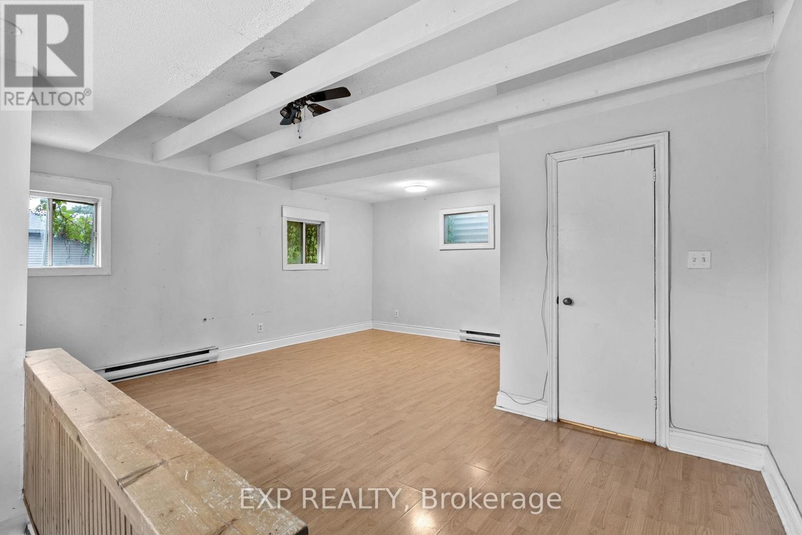 












23 LOWREY STREET

,
Ottawa,




Ontario
K1Y2S5

