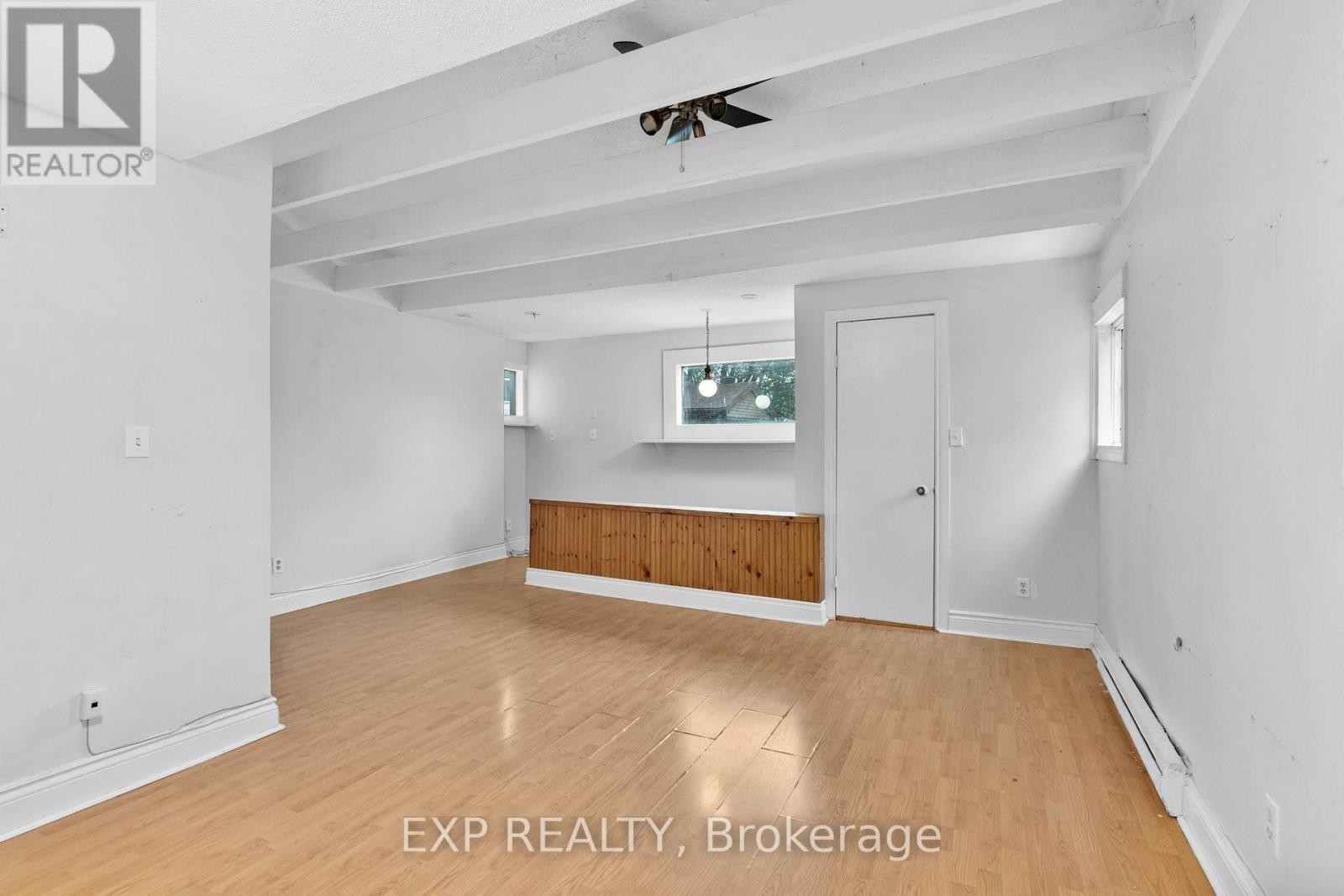 












23 LOWREY STREET

,
Ottawa,




Ontario
K1Y2S5

