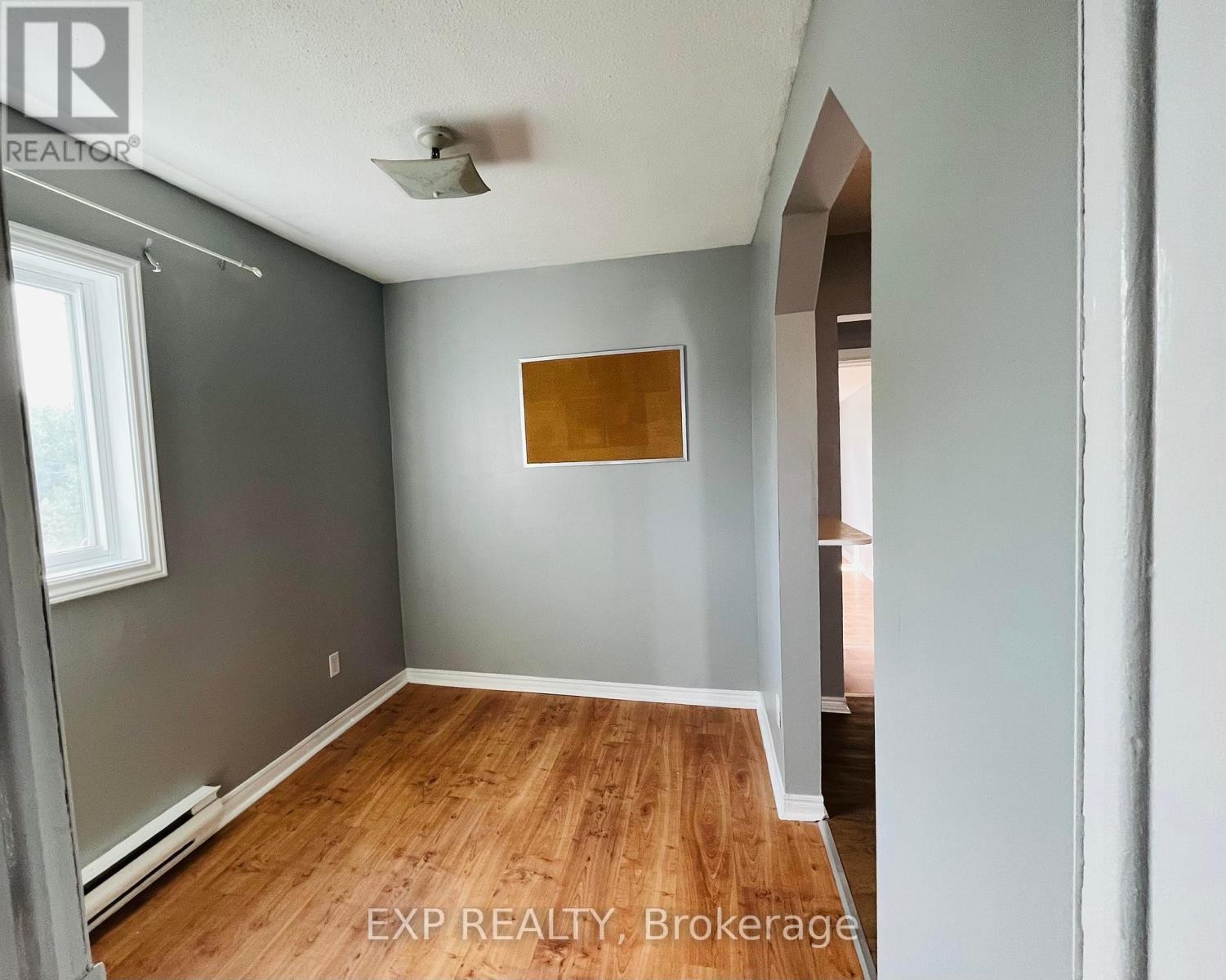 












23 LOWREY STREET

,
Ottawa,




Ontario
K1Y2S5

