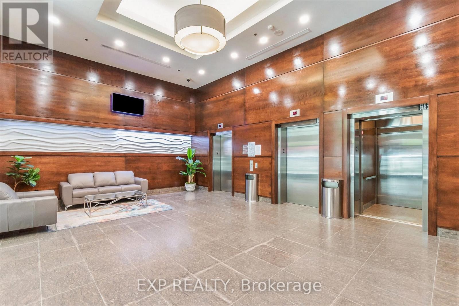 












609 - 238 BESSERER STREET

,
Ottawa,




Ontario
K1N6B1

