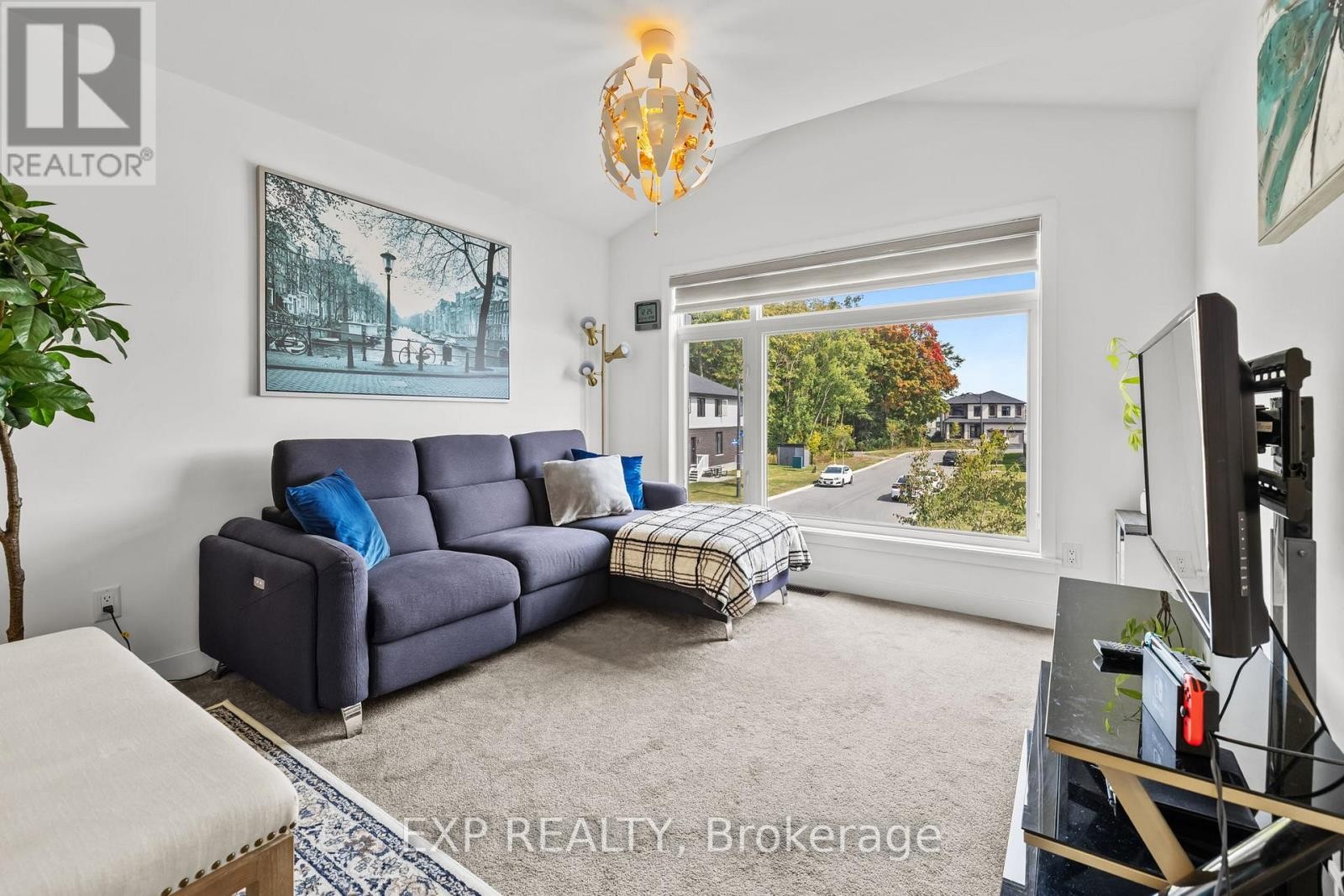 












50 ANGEL HEIGHTS

,
Ottawa,




Ontario
K2S2N4

