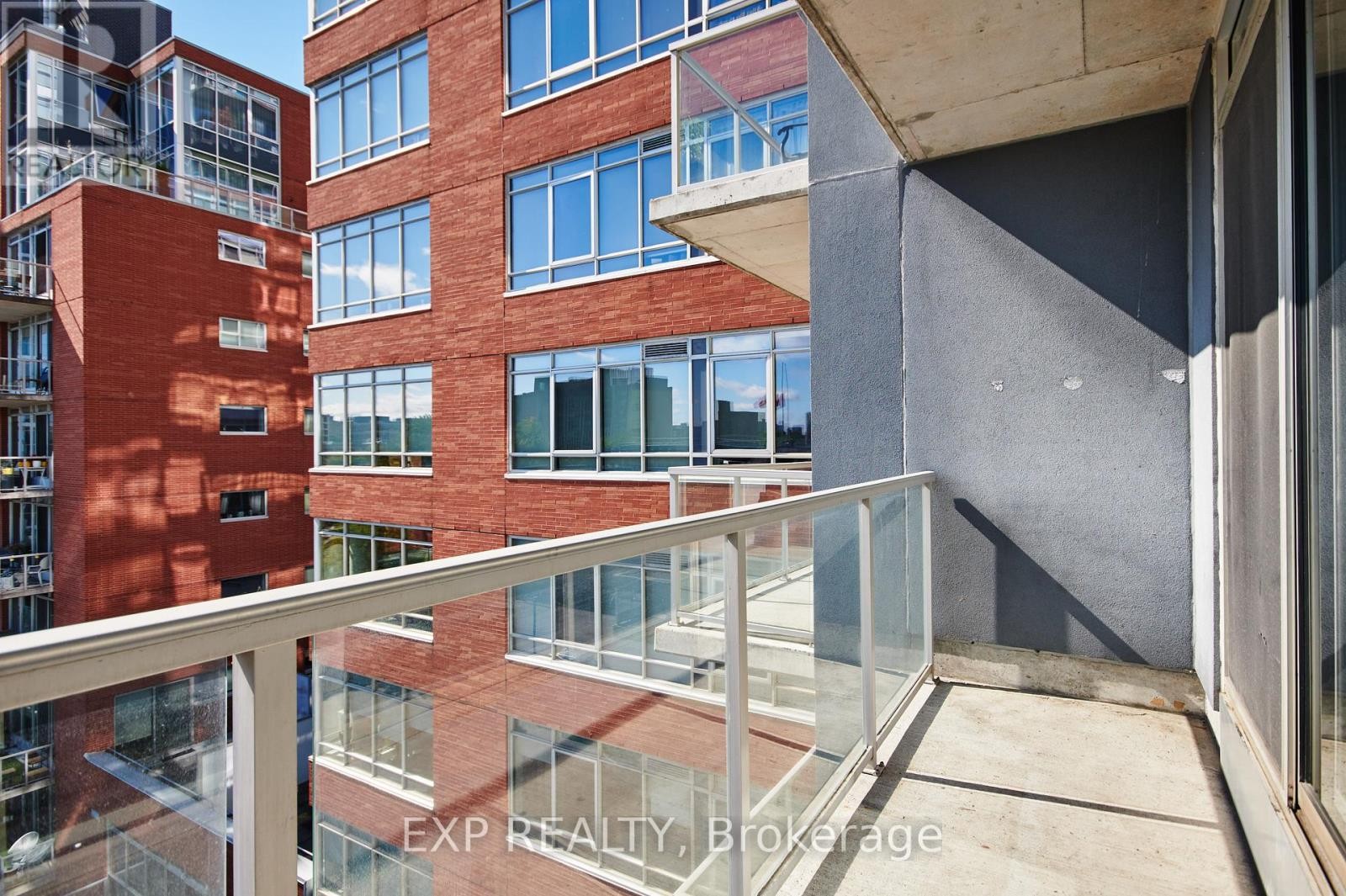 












606 - 180 YORK STREET

,
Ottawa,




Ontario
K1N1J6

