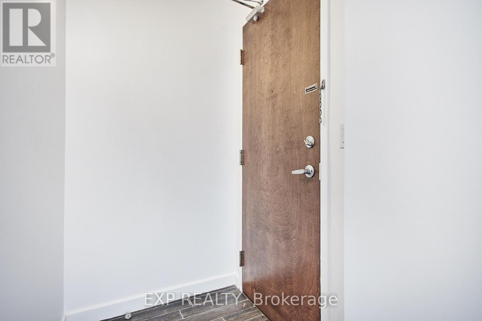 












606 - 180 YORK STREET

,
Ottawa,




Ontario
K1N1J6

