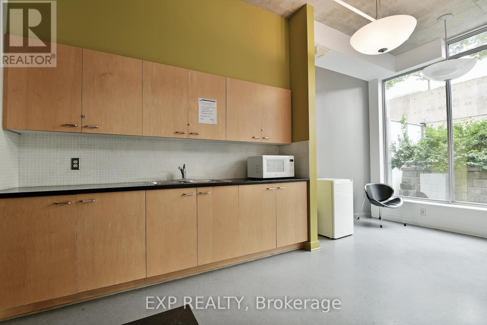 












606 - 180 YORK STREET

,
Ottawa,




Ontario
K1N1J6

