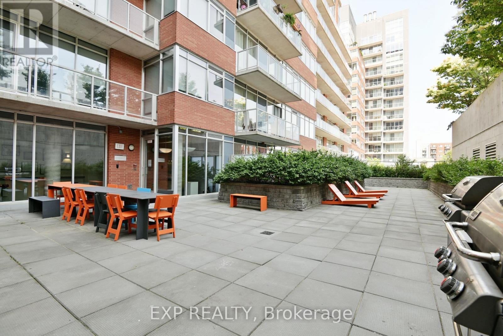 












606 - 180 YORK STREET

,
Ottawa,




Ontario
K1N1J6

