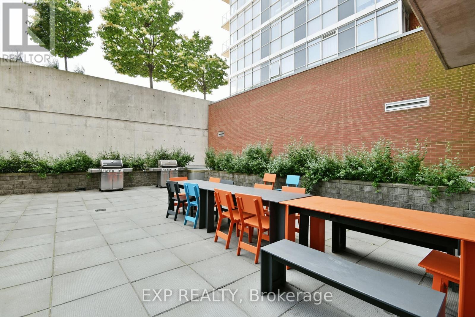 












606 - 180 YORK STREET

,
Ottawa,




Ontario
K1N1J6

