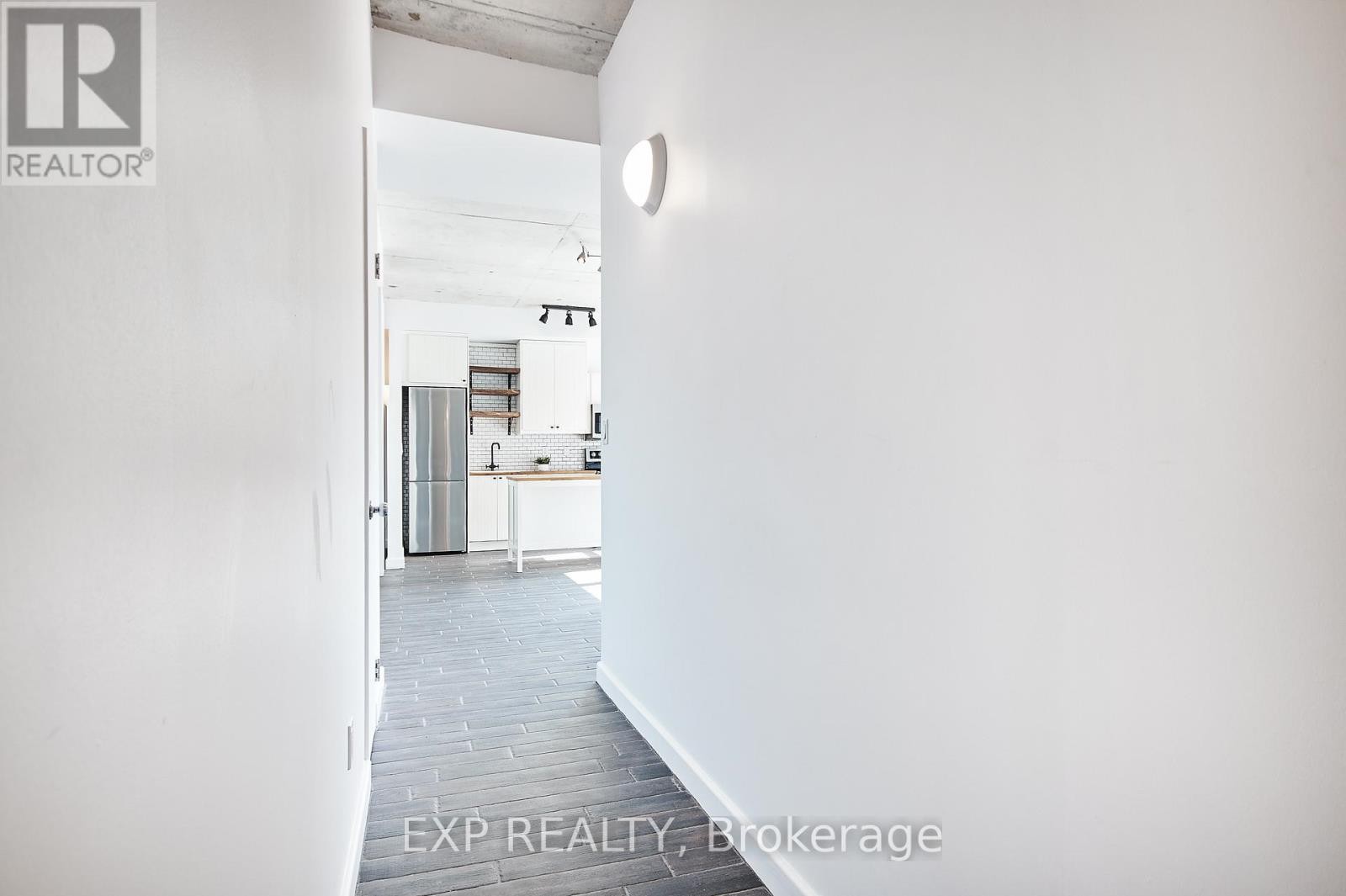 












606 - 180 YORK STREET

,
Ottawa,




Ontario
K1N1J6

