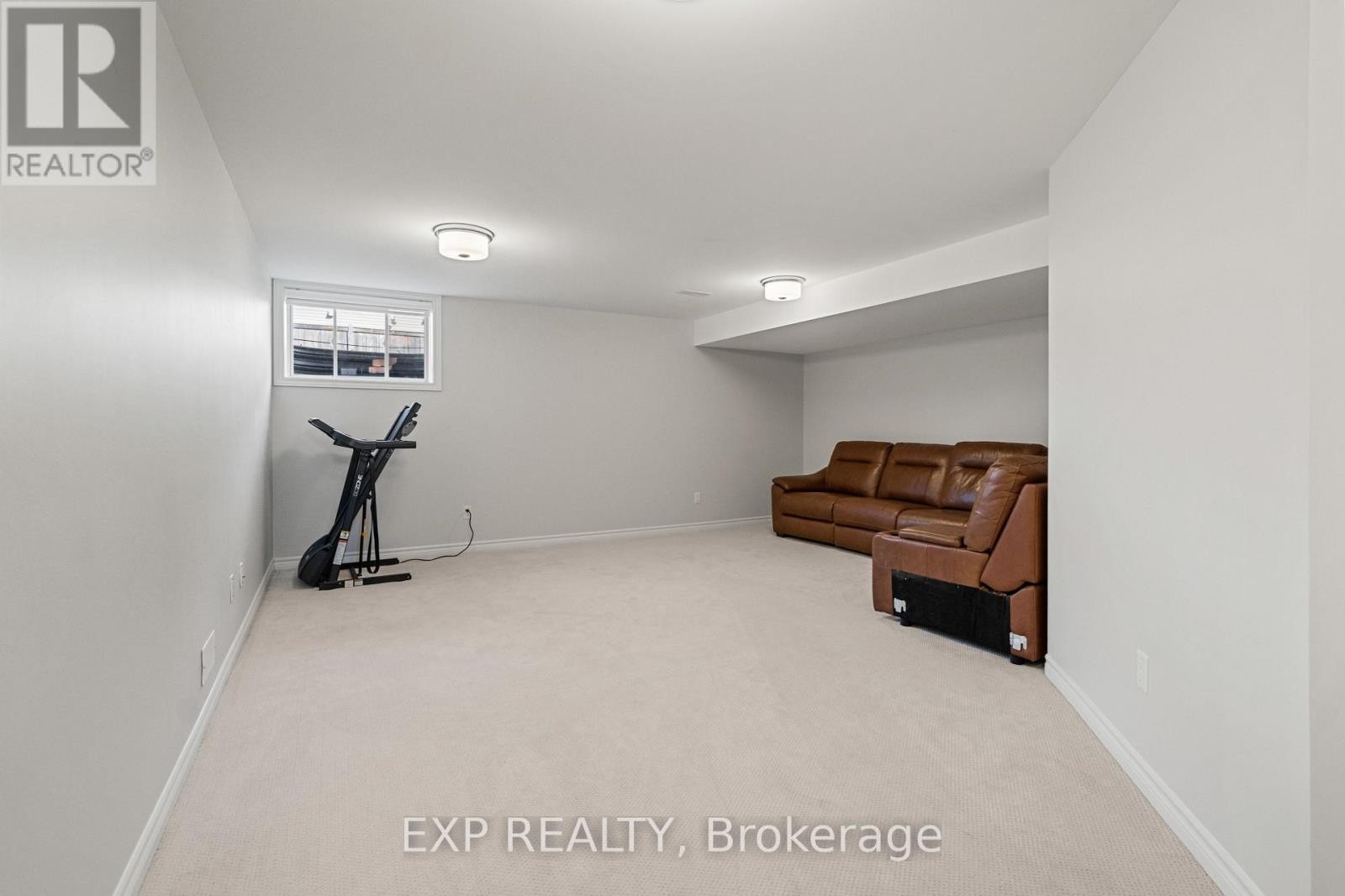 












512 EDENWYLDE DRIVE E

,
Ottawa,




Ontario
K2S2K4


