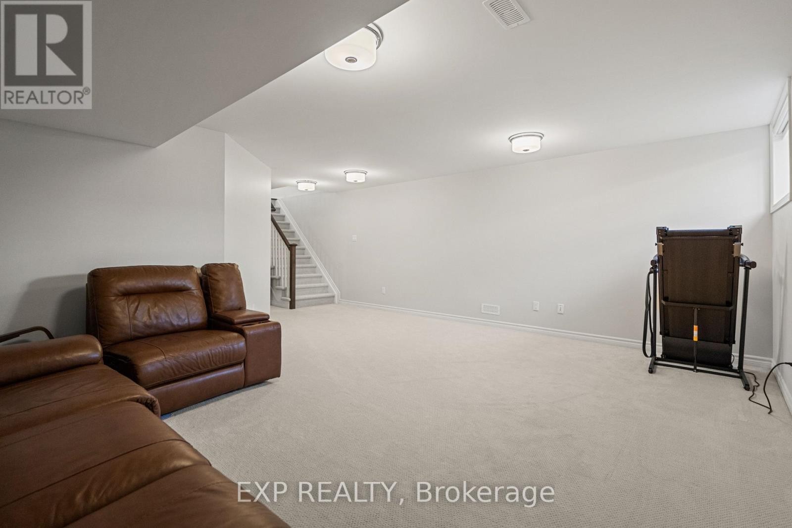 












512 EDENWYLDE DRIVE E

,
Ottawa,




Ontario
K2S2K4

