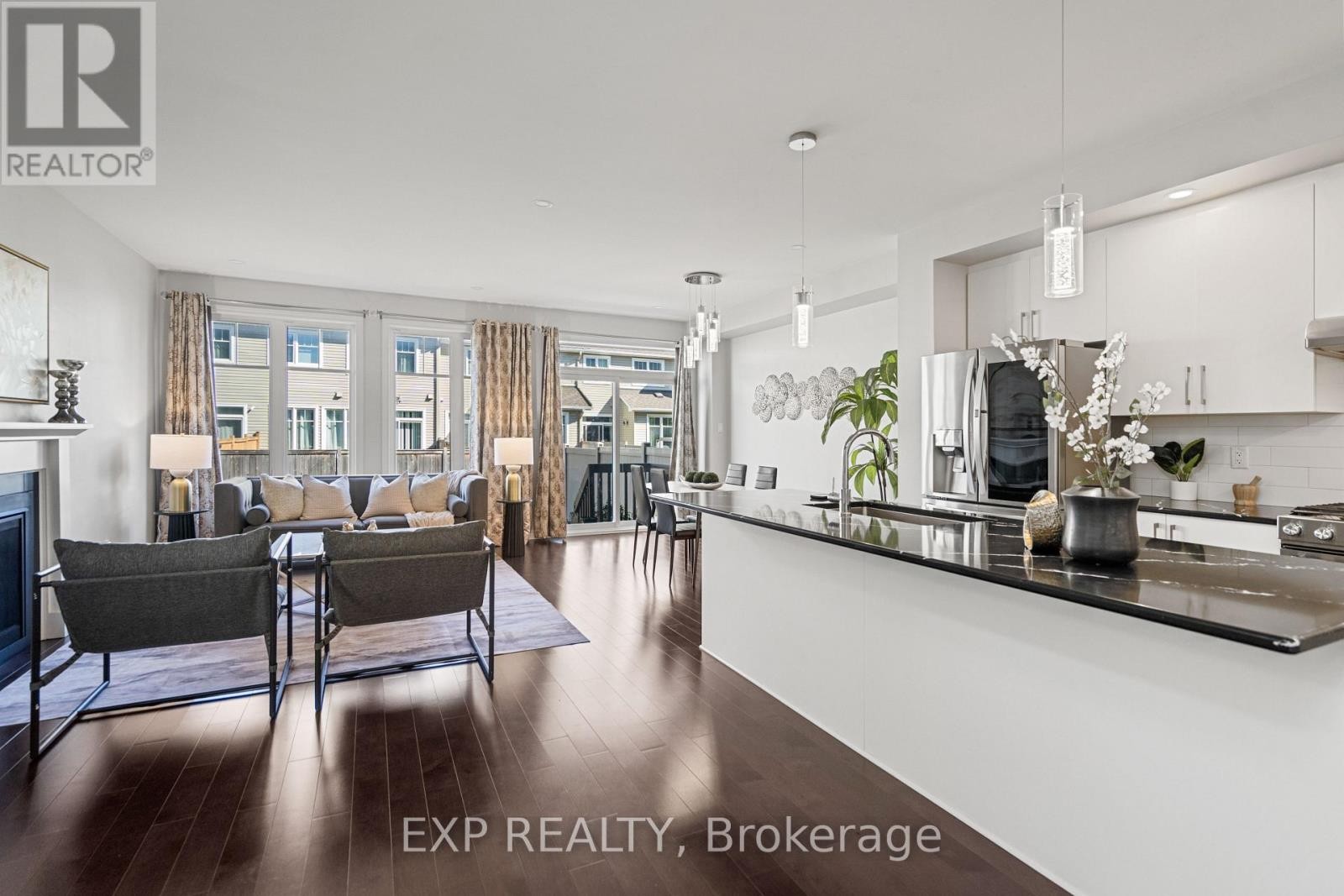 












512 EDENWYLDE DRIVE E

,
Ottawa,




Ontario
K2S2K4

