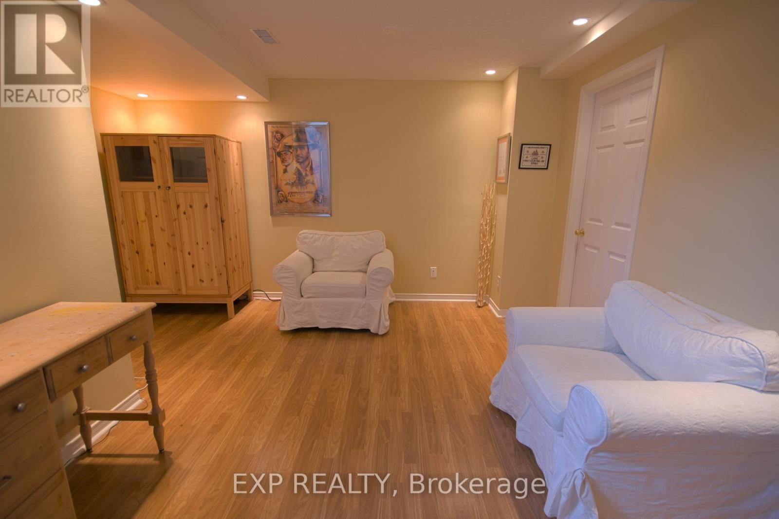 












46 COLLEGE CIRCLE

,
Ottawa,




Ontario
K1K4R8

