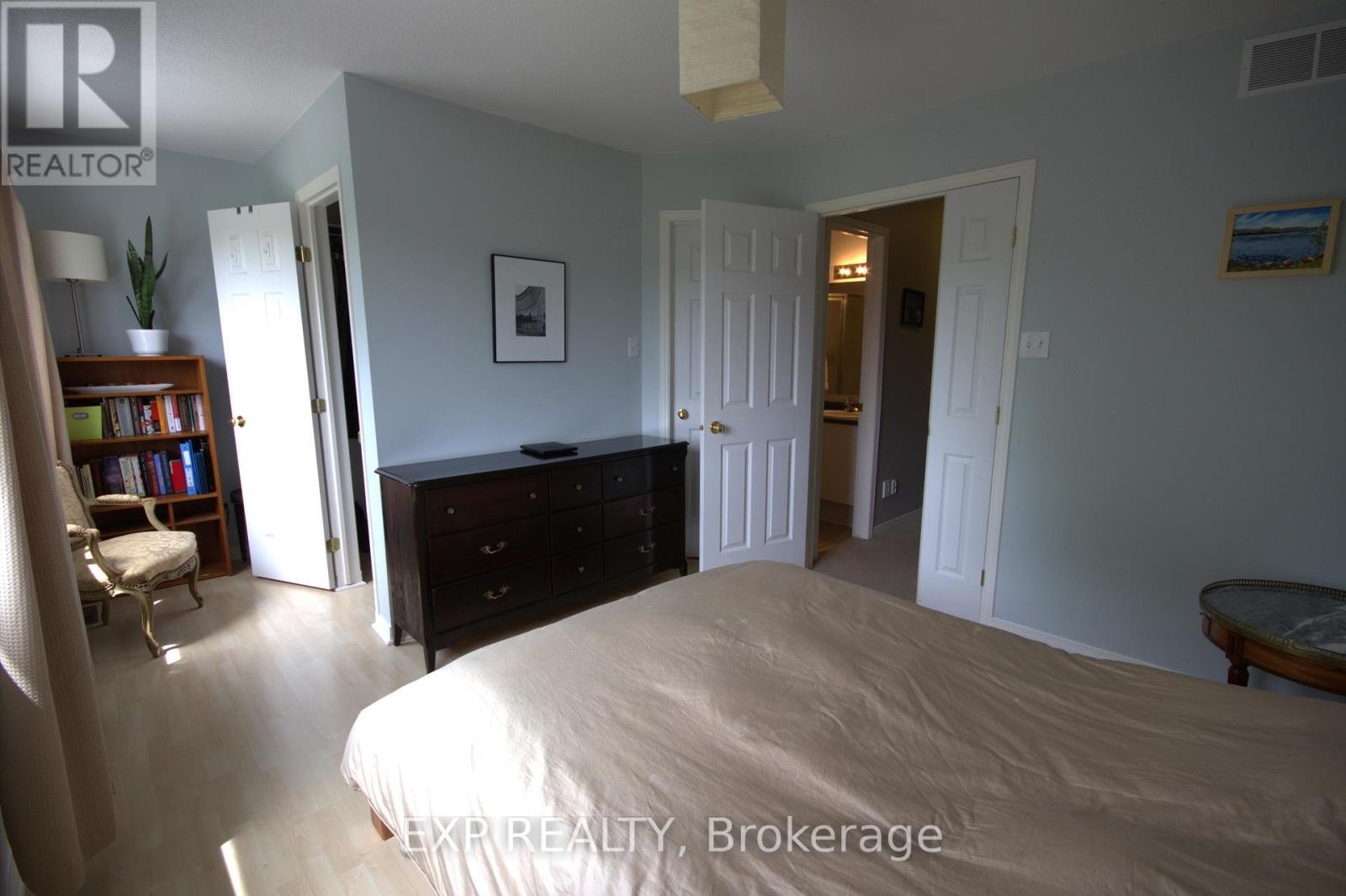 












46 COLLEGE CIRCLE

,
Ottawa,




Ontario
K1K4R8

