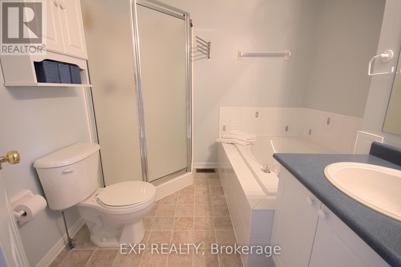 












46 COLLEGE CIRCLE

,
Ottawa,




Ontario
K1K4R8

