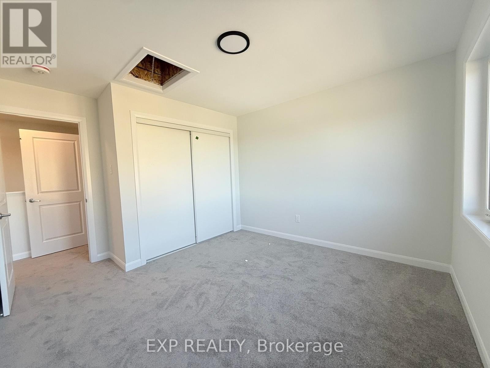 












UNIT # 2 - 101 GLENROY GILBERT DRIVE

,
Ottawa,




Ontario
K2J7N6

