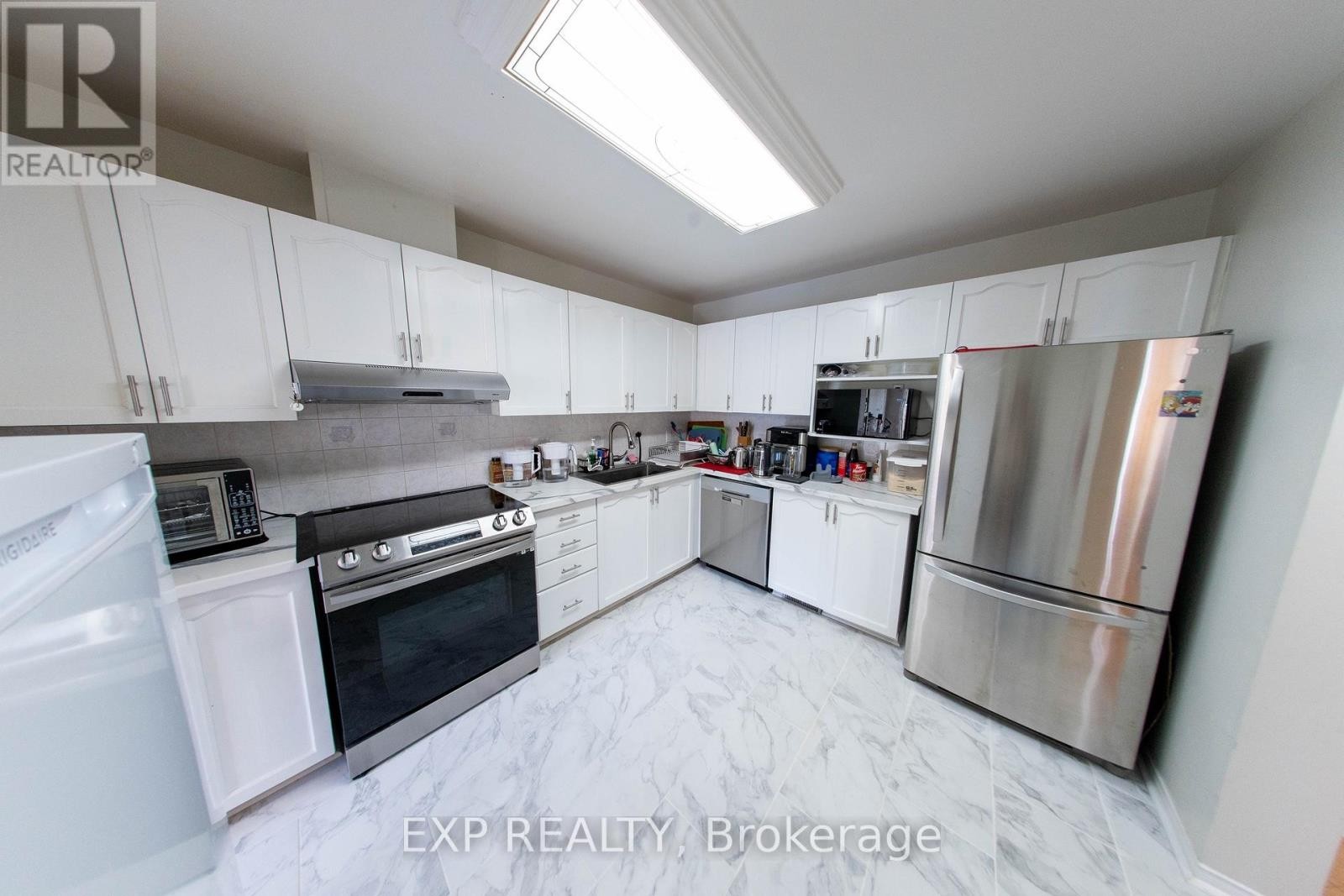 












54 SHEPPARD'S GLEN AVENUE

,
Ottawa,




Ontario
K2M2M9

