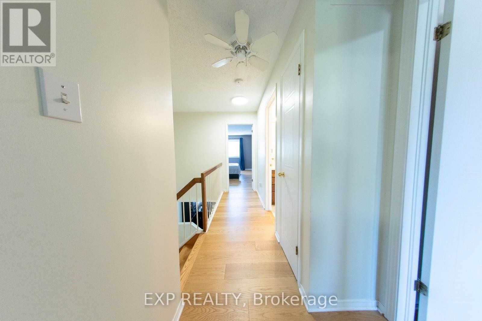 












54 SHEPPARD'S GLEN AVENUE

,
Ottawa,




Ontario
K2M2M9

