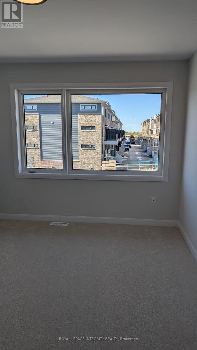 












7 - 101 GLENROY GILBERT DRIVE

,
Ottawa,




Ontario
K2J5G3

