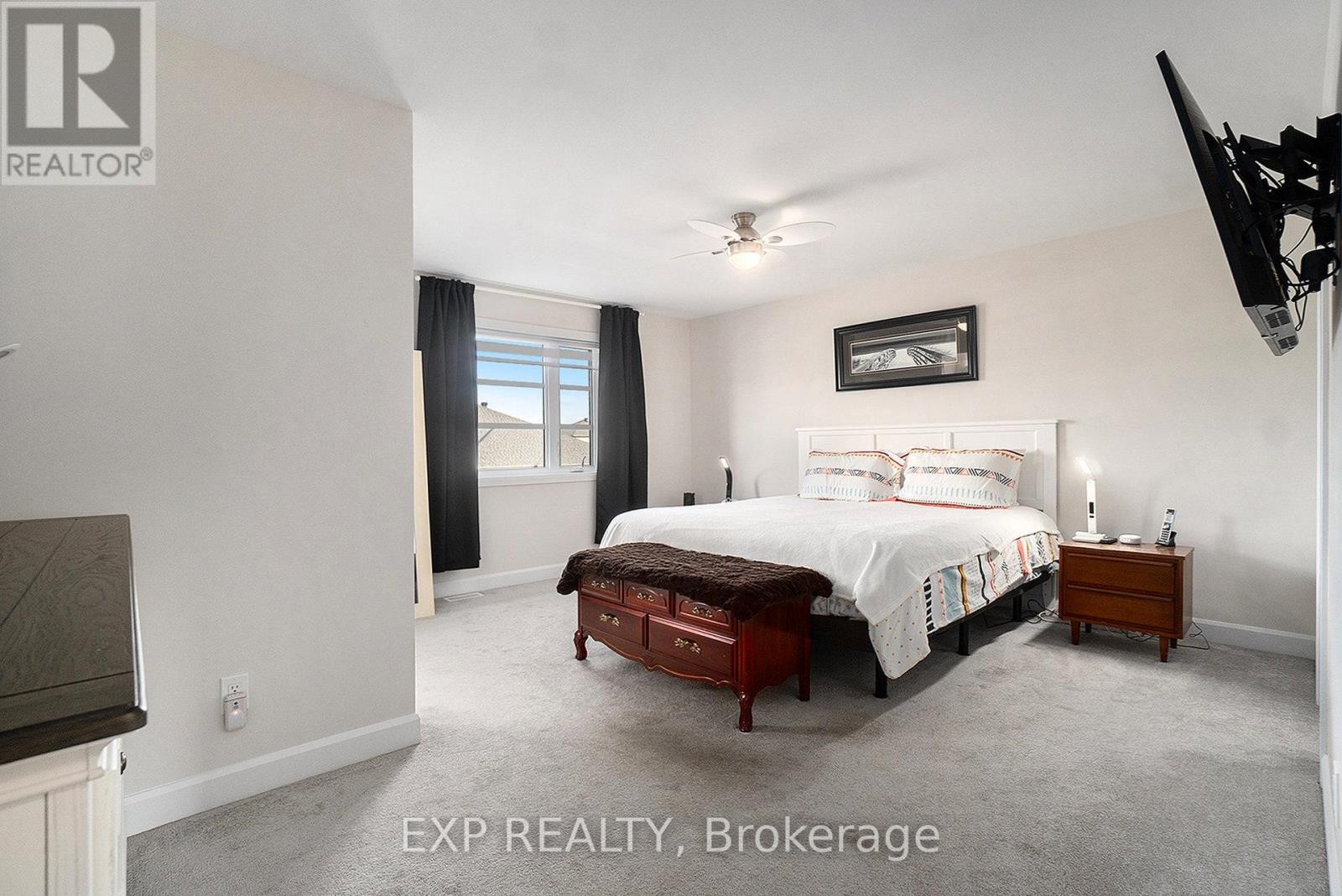 












704 AZURE STREET

,
Russell,




Ontario
K4R1E5

