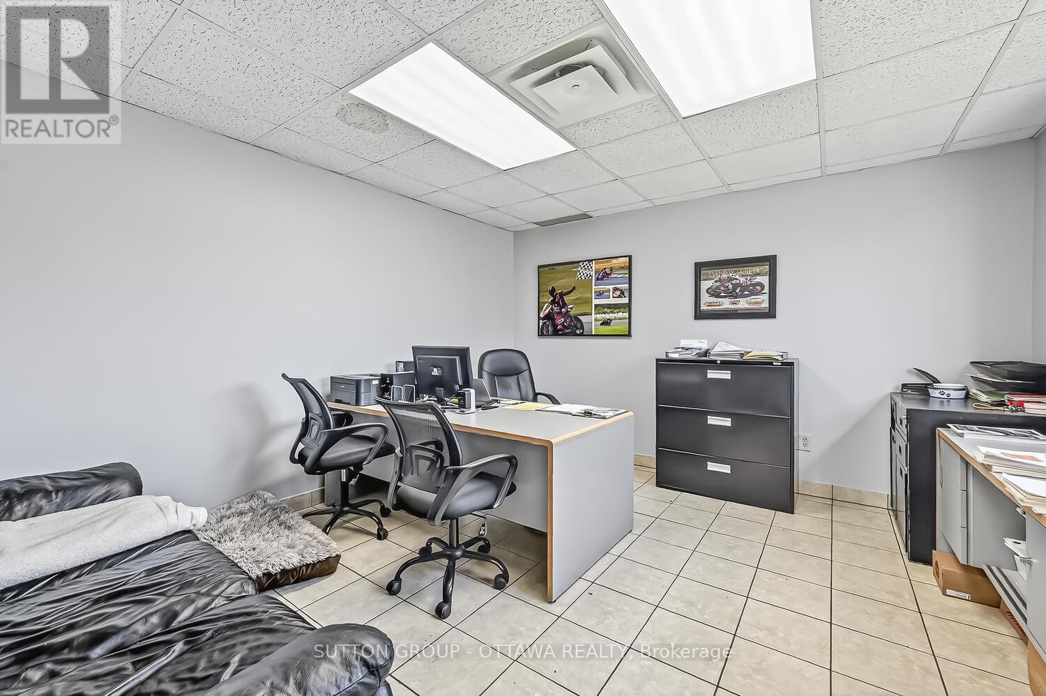 












3835 MCBEAN STREET

,
Ottawa,




Ontario
K0A2Z0

