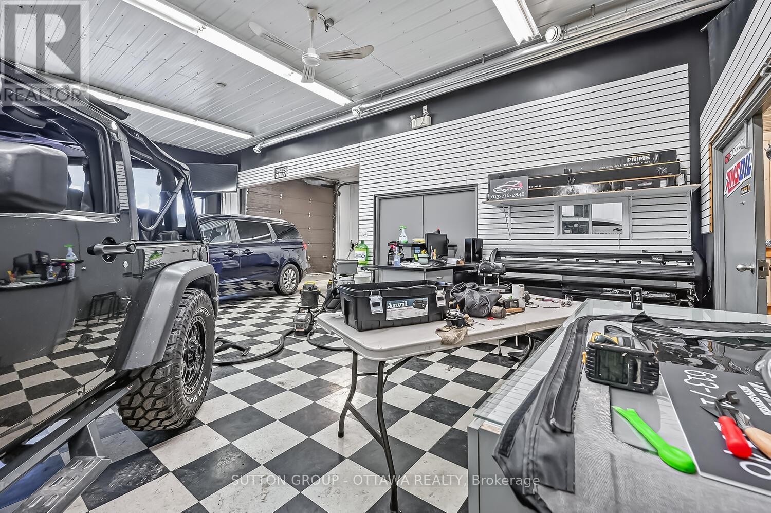 












3835 MCBEAN STREET

,
Ottawa,




Ontario
K0A2Z0

