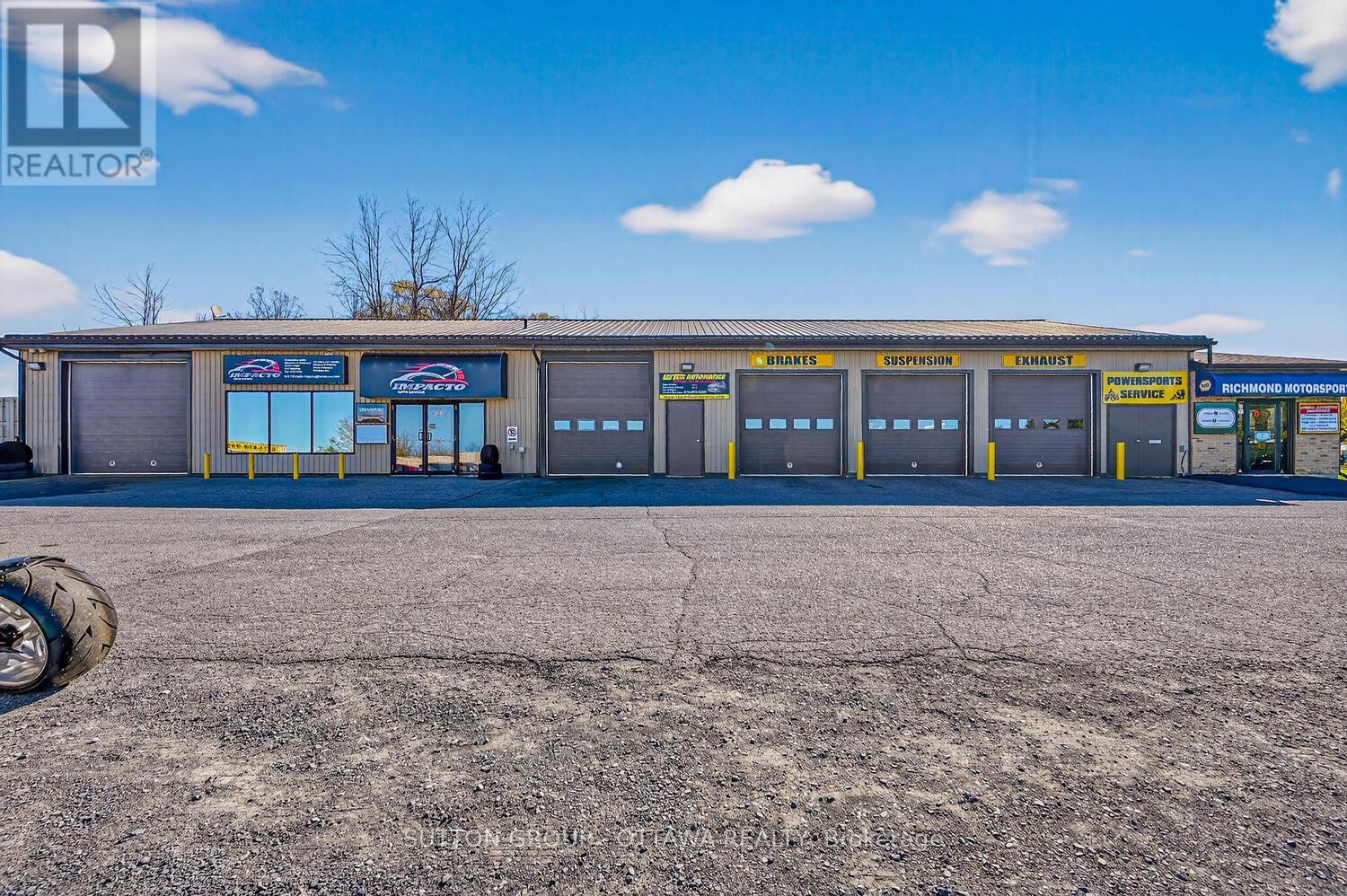 












3835 MCBEAN STREET

,
Ottawa,




Ontario
K0A2Z0

