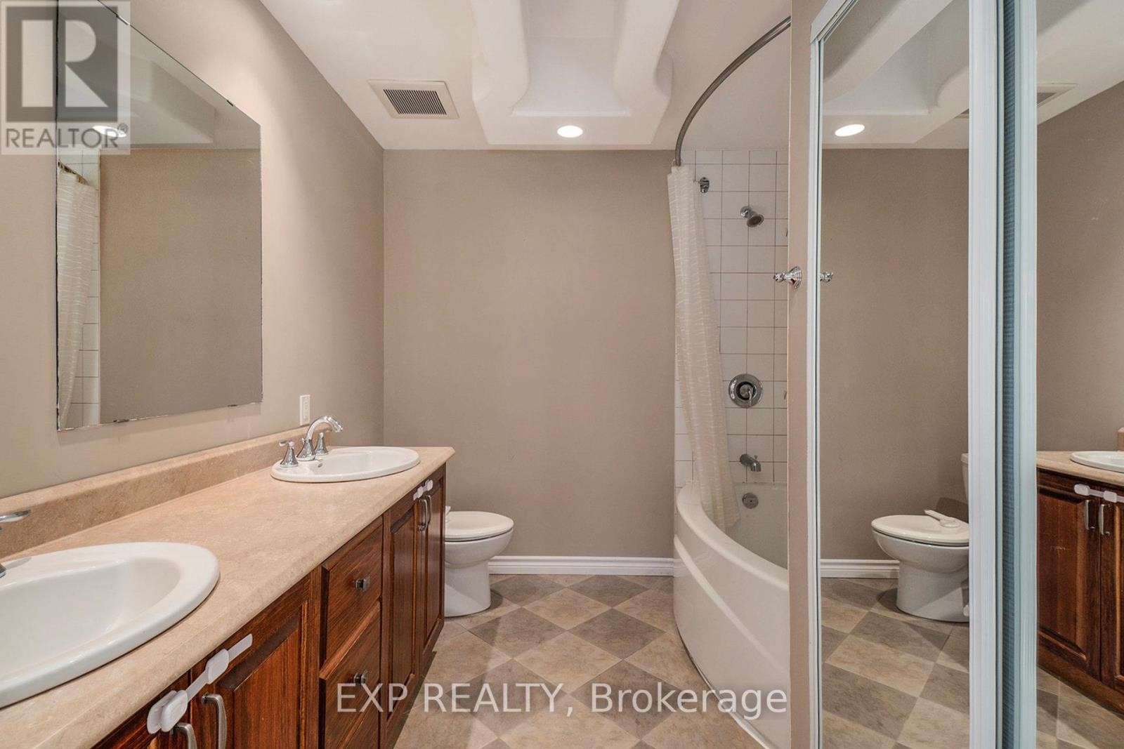 












A - 1706 LANDRY ROAD

,
Clarence-Rockland,




Ontario
K0A1N0

