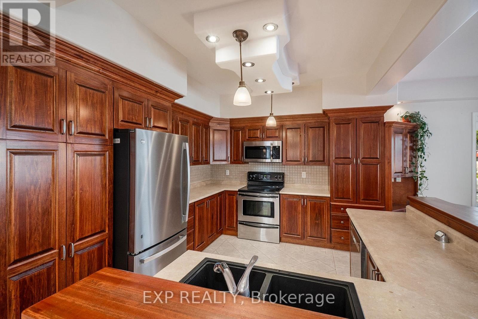 












A - 1706 LANDRY ROAD

,
Clarence-Rockland,




Ontario
K0A1N0

