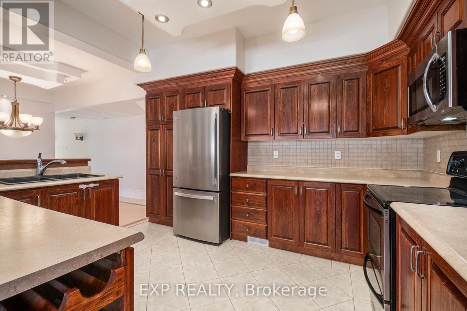 












A - 1706 LANDRY ROAD

,
Clarence-Rockland,




Ontario
K0A1N0

