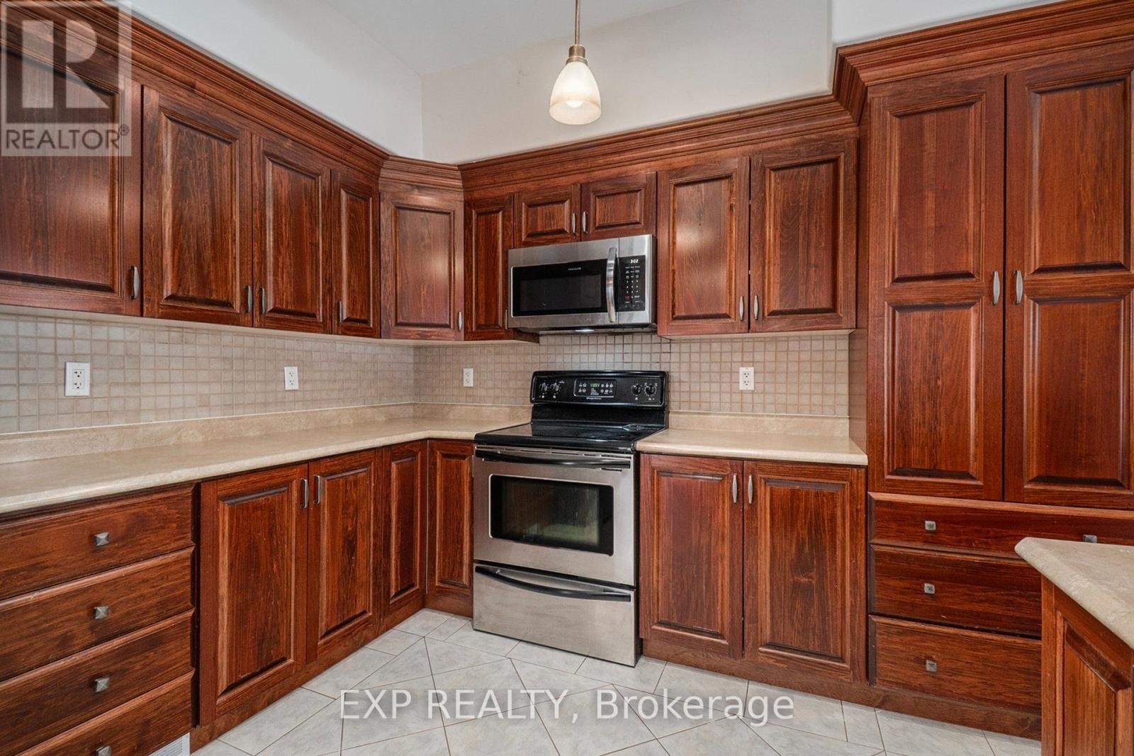 












A - 1706 LANDRY ROAD

,
Clarence-Rockland,




Ontario
K0A1N0

