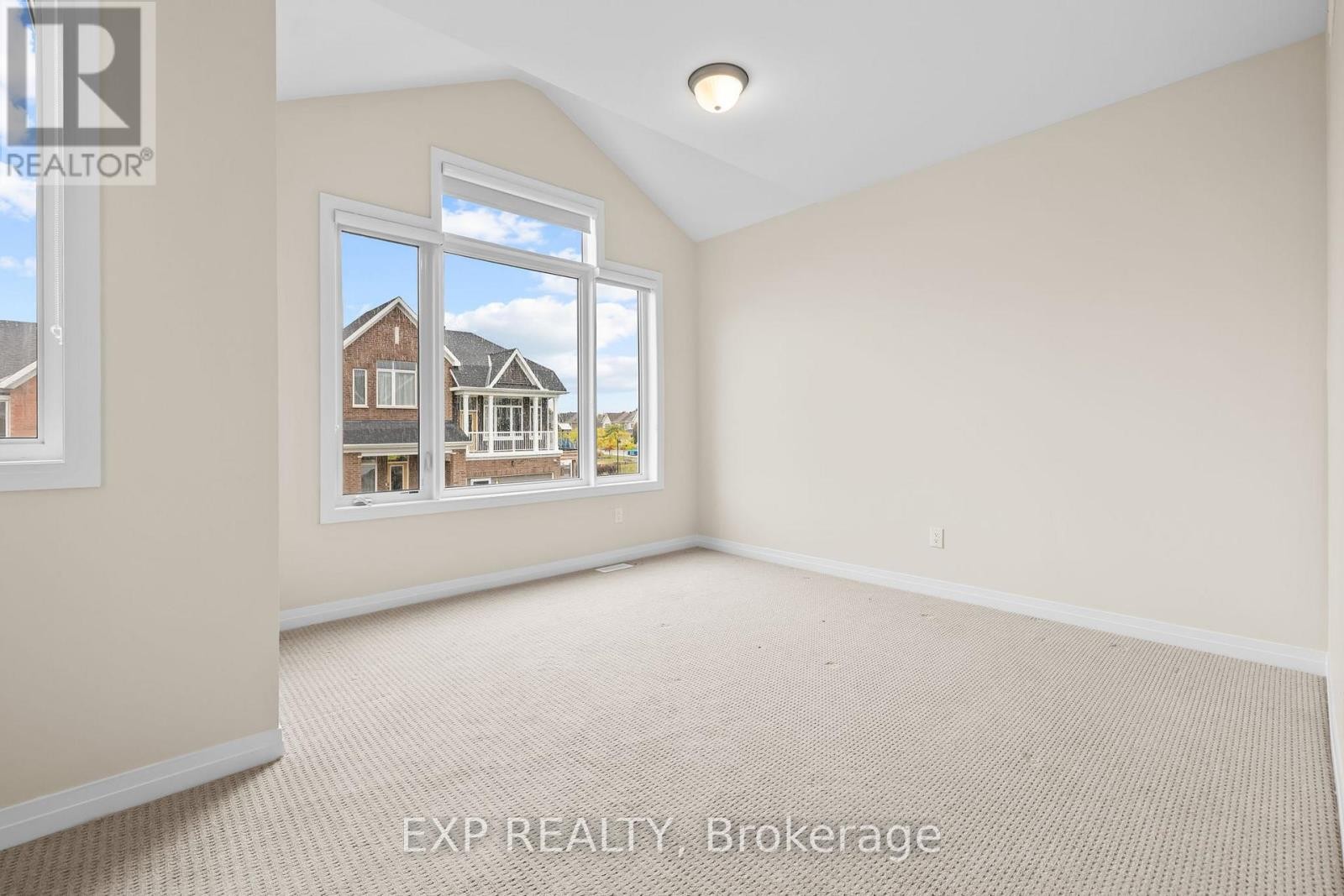 












807 MERCIER CRESCENT E

,
Ottawa,




Ontario
K1W1E6

