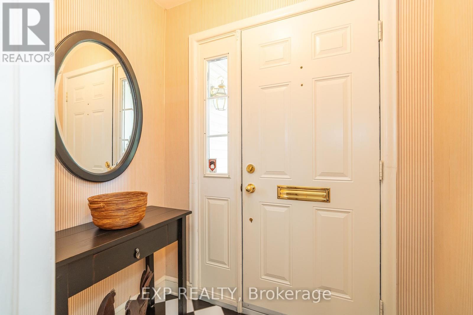 












504 THESSALY CIRCLE

,
Ottawa,




Ontario
K1H5W5

