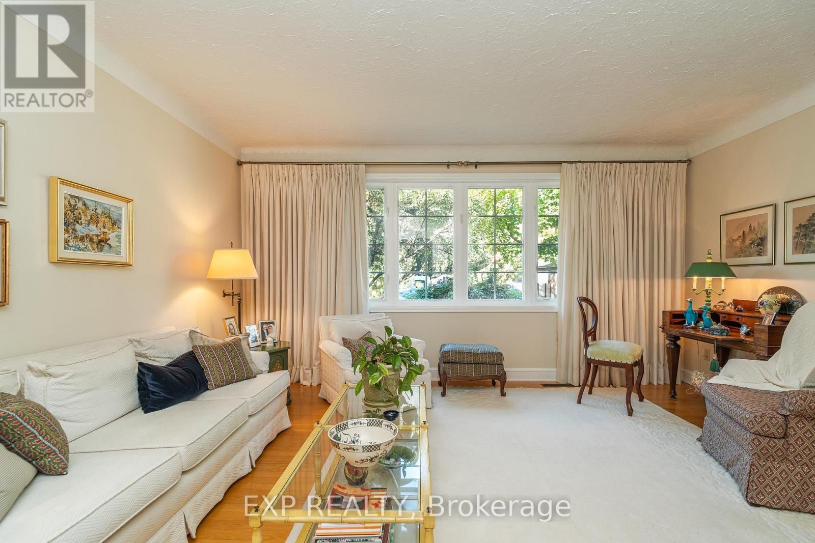 












504 THESSALY CIRCLE

,
Ottawa,




Ontario
K1H5W5

