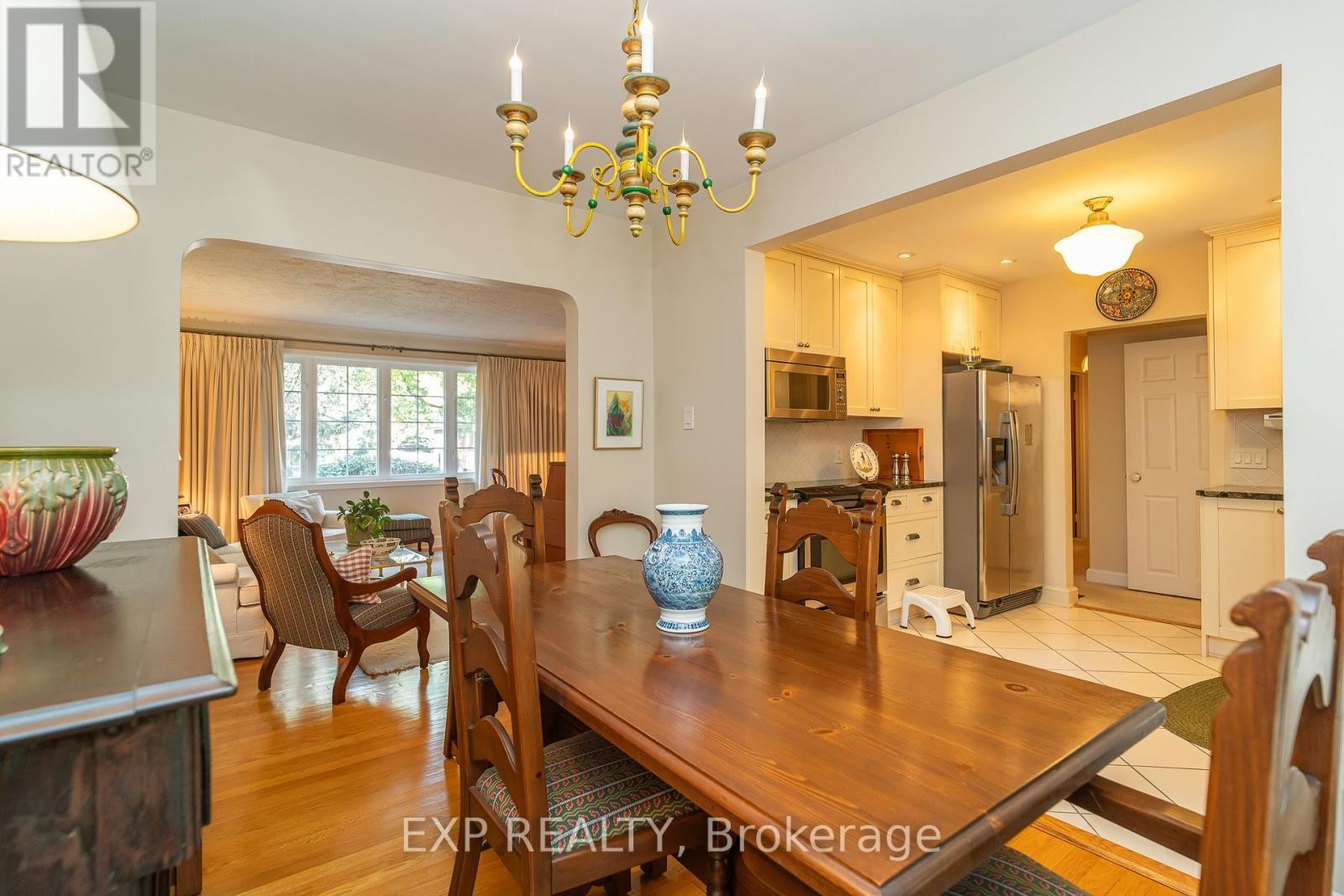 












504 THESSALY CIRCLE

,
Ottawa,




Ontario
K1H5W5

