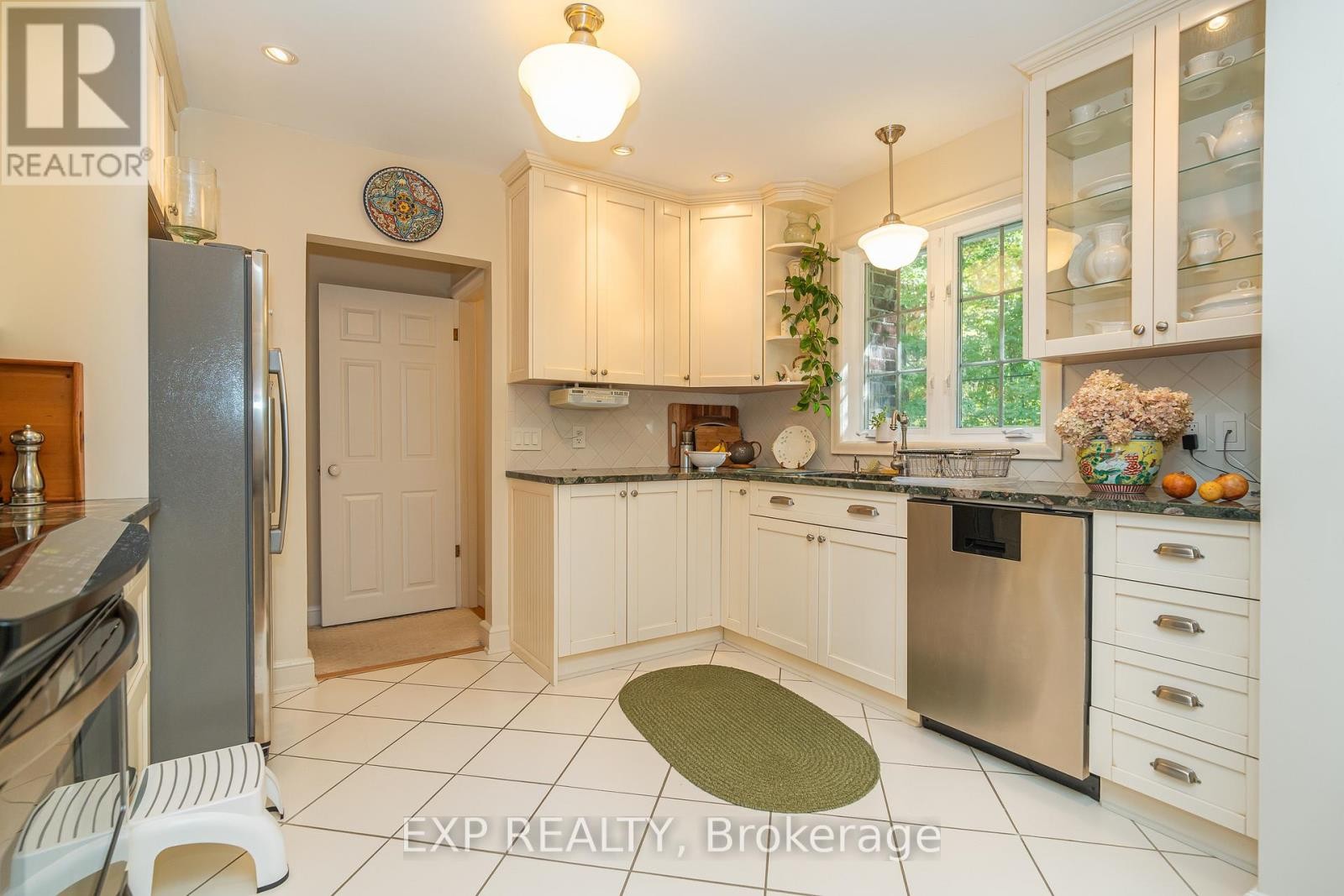 












504 THESSALY CIRCLE

,
Ottawa,




Ontario
K1H5W5


