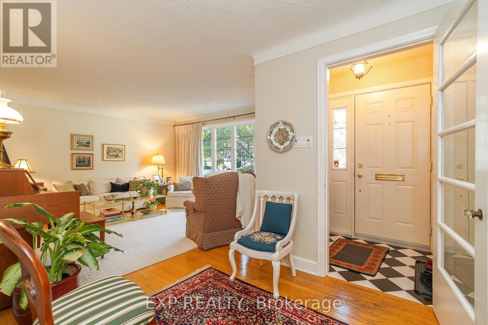












504 THESSALY CIRCLE

,
Ottawa,




Ontario
K1H5W5

