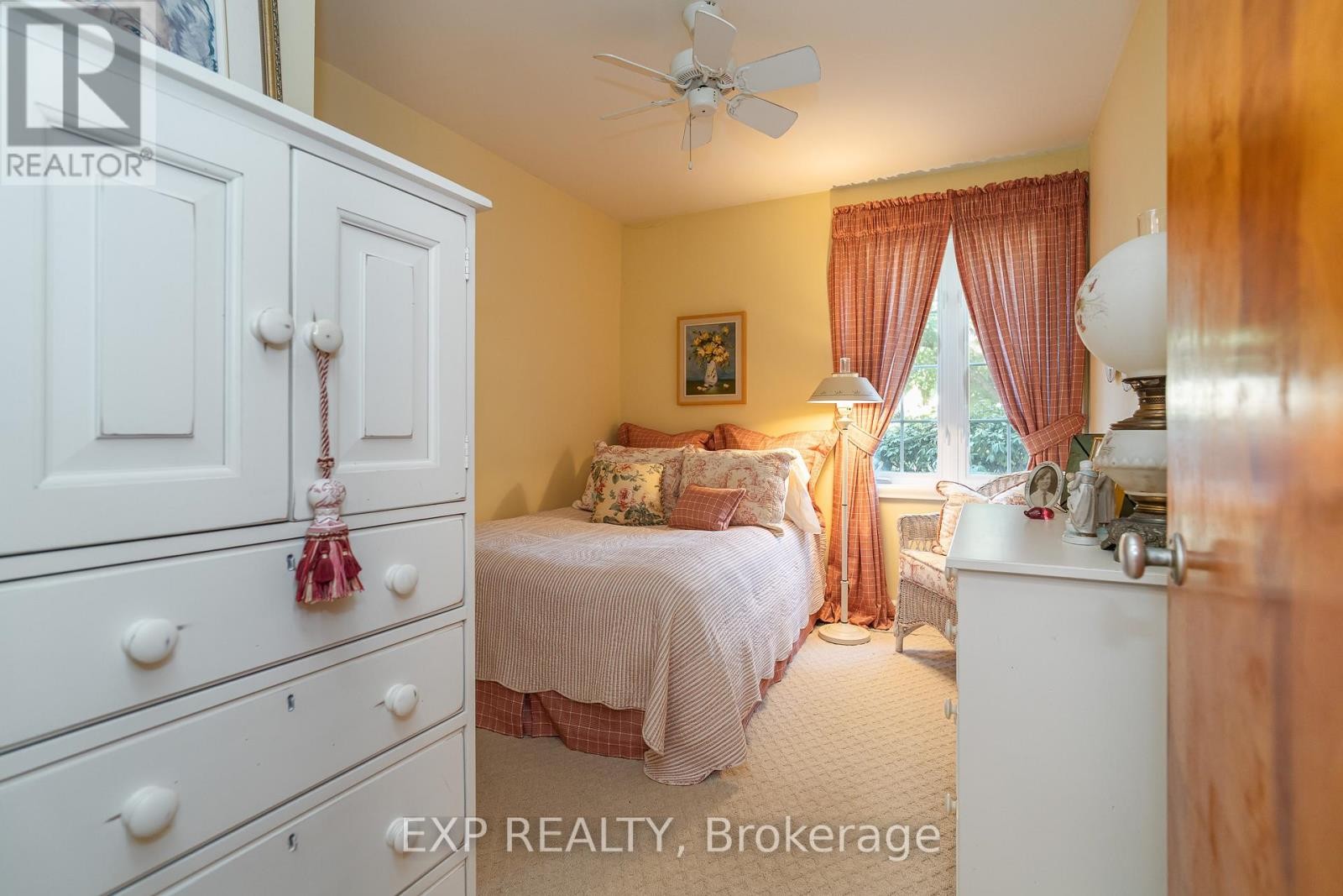 












504 THESSALY CIRCLE

,
Ottawa,




Ontario
K1H5W5

