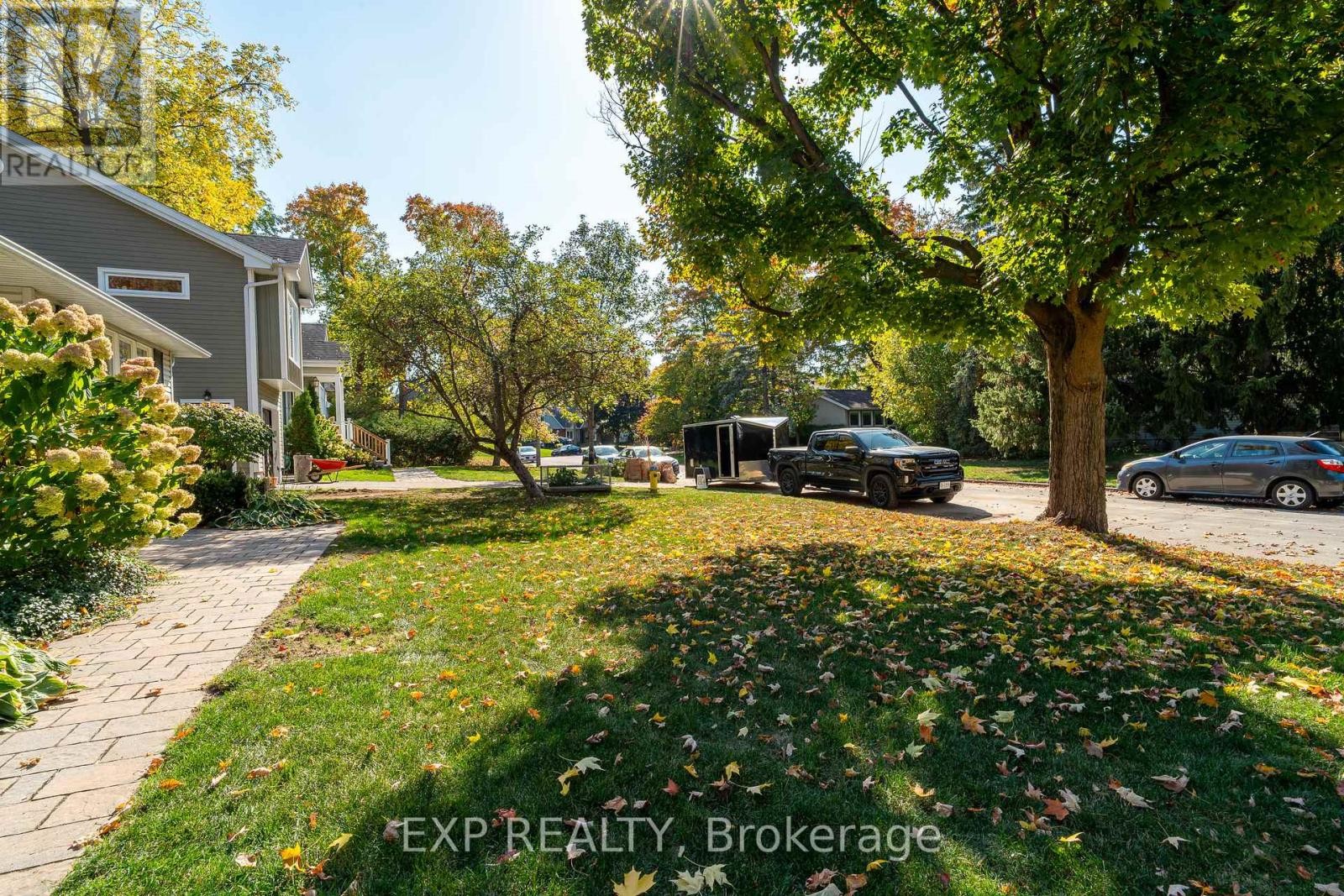 












504 THESSALY CIRCLE

,
Ottawa,




Ontario
K1H5W5


