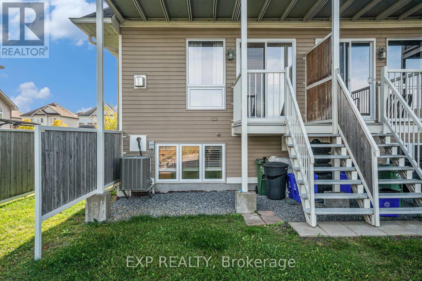 












446 HARVEST VALLEY AVENUE

,
Ottawa,




Ontario
K4A0V6

