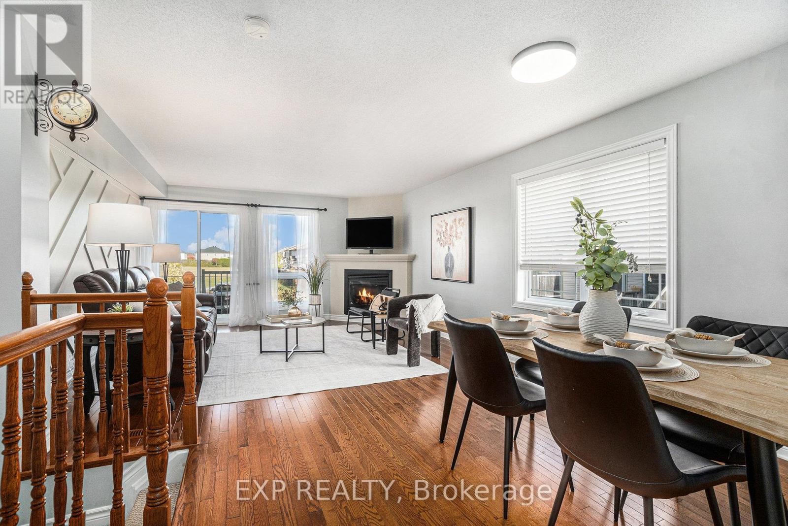 












446 HARVEST VALLEY AVENUE

,
Ottawa,




Ontario
K4A0V6

