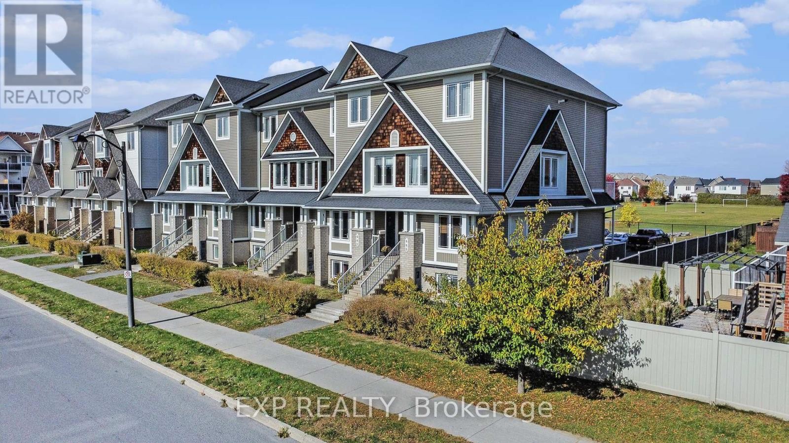 












446 HARVEST VALLEY AVENUE

,
Ottawa,




Ontario
K4A0V6

