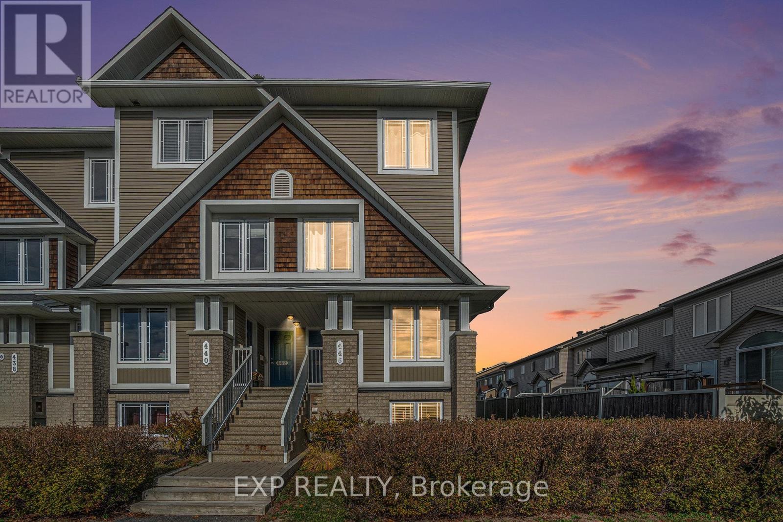 












446 HARVEST VALLEY AVENUE

,
Ottawa,




Ontario
K4A0V6

